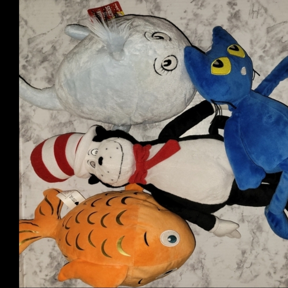 Book 2character plush lot